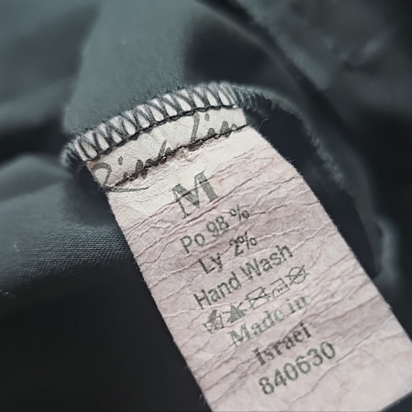 Sold‎ - Picture 8 of 8